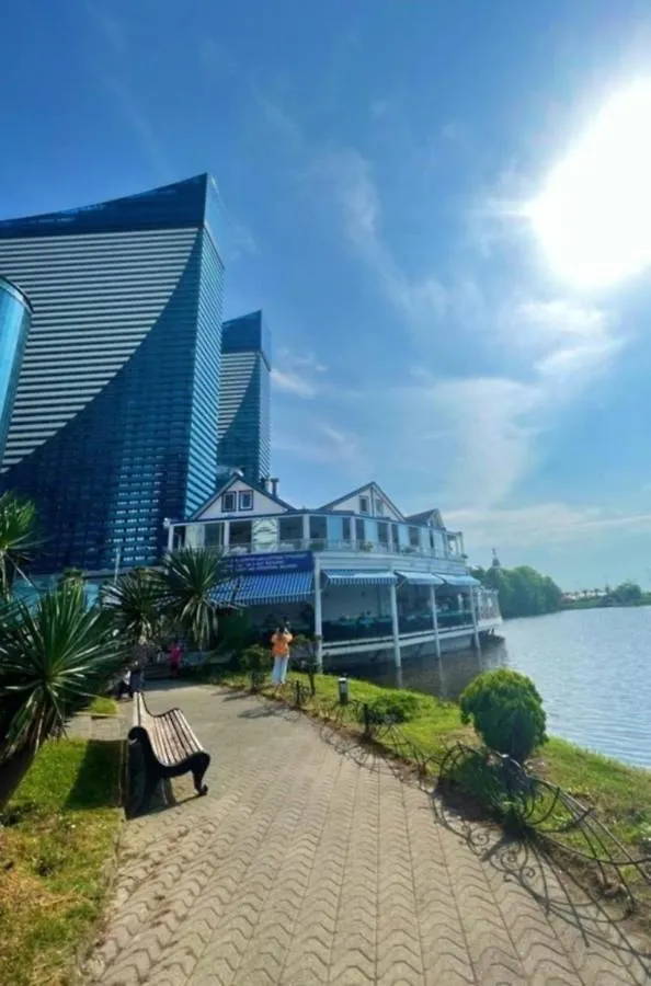 Deluxe Aparthotel In Orbi City Batumi