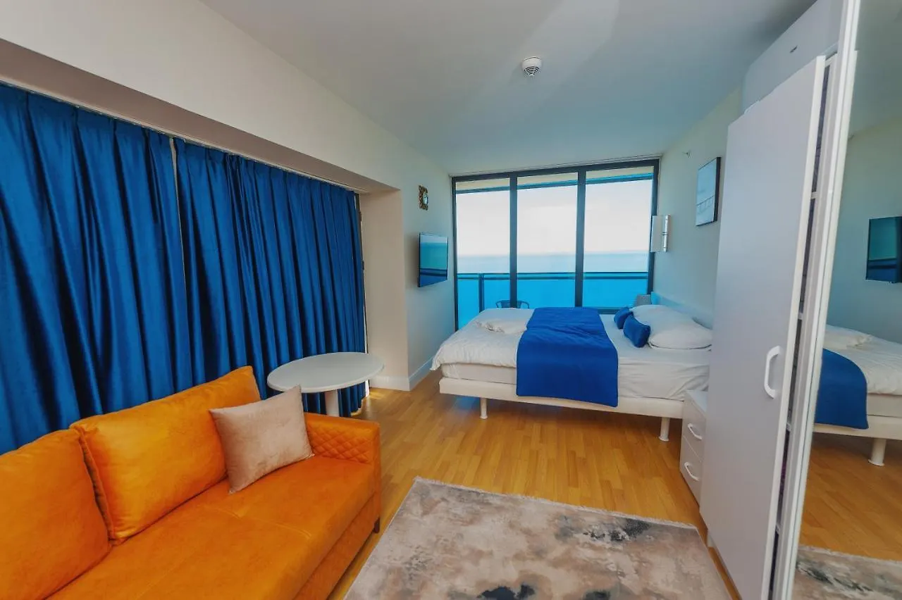 Deluxe Aparthotel In Orbi City Batumi 5*,