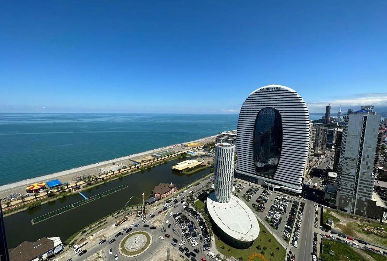 Deluxe Aparthotel In Orbi City Batumi