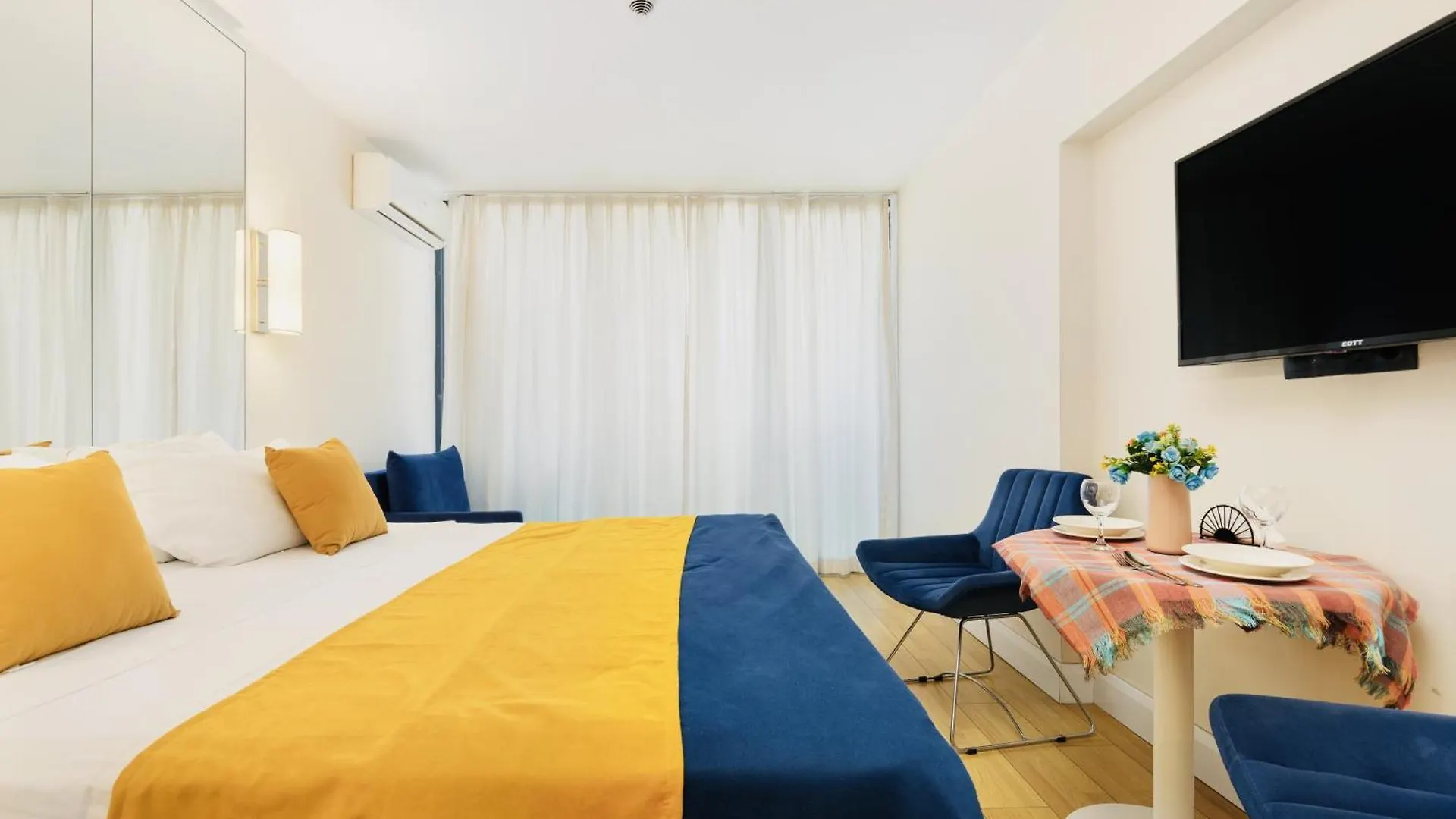 Deluxe Aparthotel In Orbi City Batumi