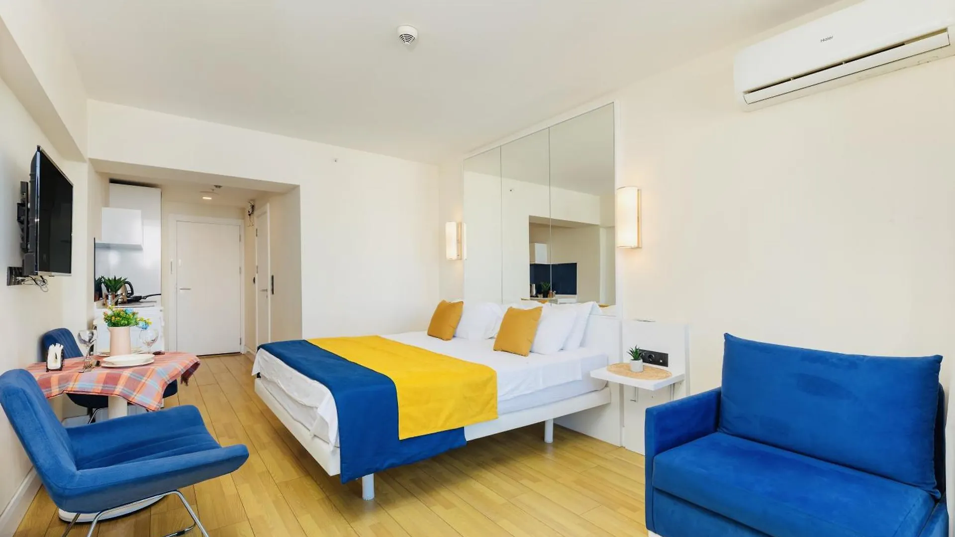 Deluxe Aparthotel In Orbi City Batumi Georgia