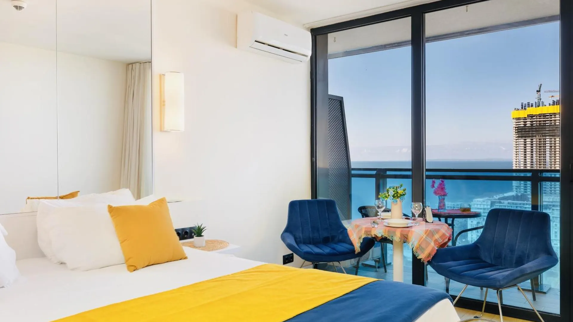 Deluxe Aparthotel In Orbi City Batumi Georgia