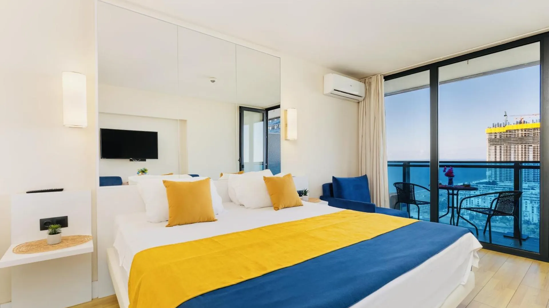 *****  Deluxe Aparthotel In Orbi City Batumi Georgia