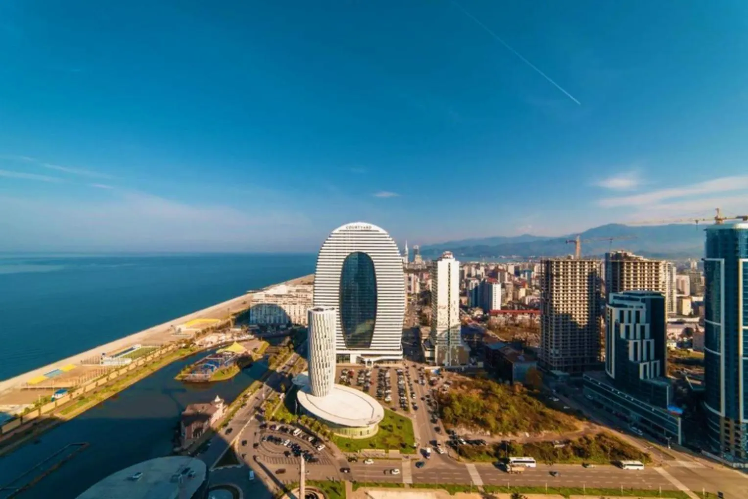 Deluxe Aparthotel In Orbi City Batumi