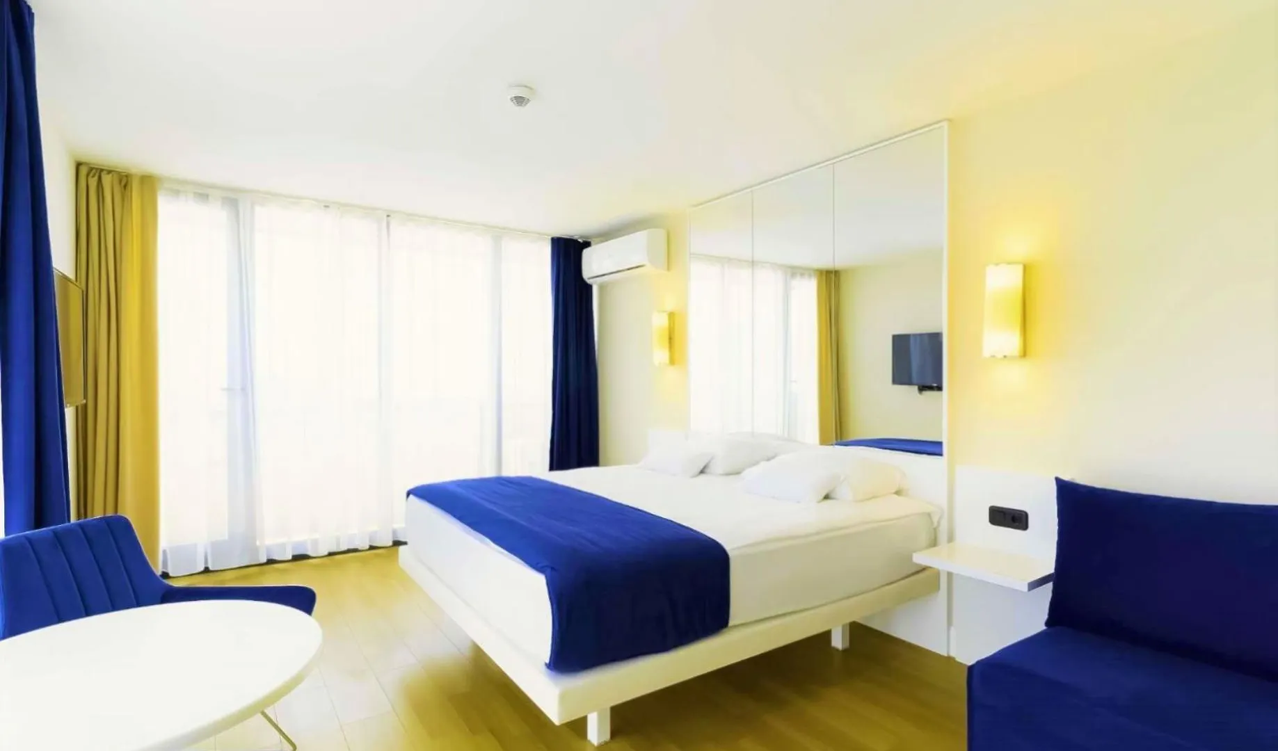 Deluxe Aparthotel In Orbi City Batumi