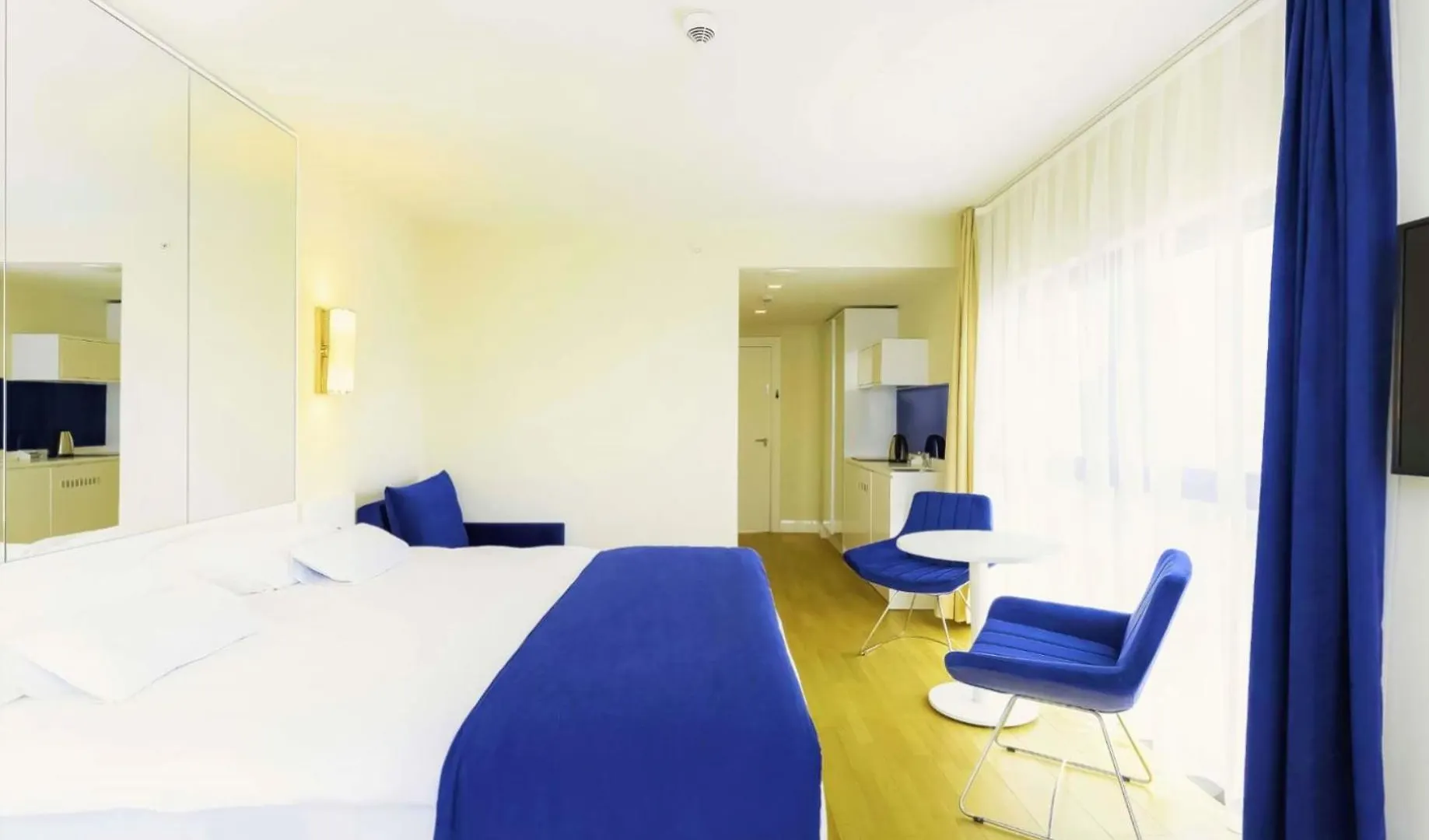 Deluxe Aparthotel In Orbi City Batumi Georgia